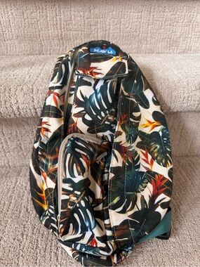 Kavu Mini Tropical Leaf Sling Pack - Green, White, Orange, Black